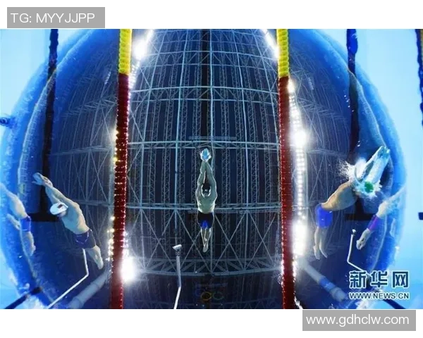 从惊险一跃到完美入水探索跳水运动的力量与美感