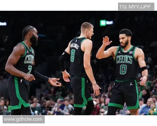 波士顿凯尔特人迎战强敌 赛季关键战役提前预告