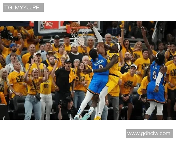 热火激战尼克斯上演东部焦点对决巅峰对抗引爆球迷激情 热火激战尼克斯上演东部焦点对决巅峰对抗引爆球迷激情