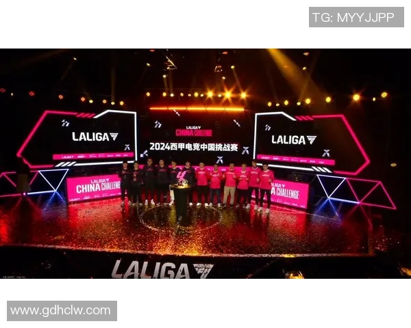 电竞比赛实时比分更新 赛事分析与战况回顾 全程掌握精彩瞬间