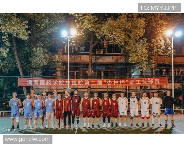 篮球热潮席卷青春赛场点燃激情梦想共谱拼搏荣光篇章 篮球热潮席卷青春赛场点燃激情梦想共谱拼搏荣光篇章